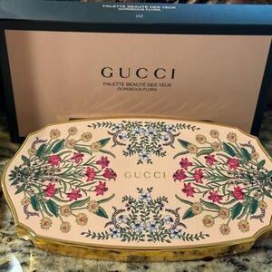 Gucci Gorgeous Flora Eye Palette - Pink and Gold